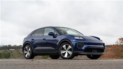 سامسونج تمنح هواتف Galaxy القدرة على فتح وتشغيل سيارات بورش كهربائية