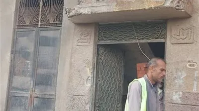 حصر تلفيات 9 منازل مجاورة للسكة الحديد في حادث قطار البضائع بطوخ