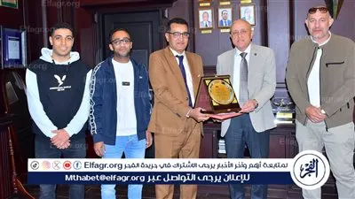 محافظ الأقصر يستقبل وفد شركة الكراكات المصرية لبحث معوقات العمل وتطهير مجرى النيل