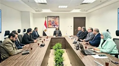 نائب وزير الإسكان يبحث التعاون مع شركة كورية متخصصة في تصنيع مكونات محطات تحلية المياه والصرف الصحي