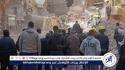 مصرع شاب وانتشال جثمانه من تحت أنقاض عقار منهار بمدينة المنيا