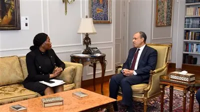 وزير الخارجية يلتقي نائبة وزير خارجية جنوب إفريقيا لبحث سبل تعزيز العلاقات الثنائية