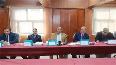 الرشيدي يرأس لجنة اختيار المتقدمين للإنضمام للدفعة الثالثة من المبادرة الرئاسية لاختيار ١٠٠٠ مدير مدرسة متميز