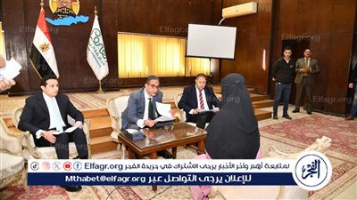 محافظ الفيوم يوجه بإجراء تدخلات الحماية الاجتماعية اللازمة لبعض الحالات من الأسر الأولى بالرعاية وكبار السن وذوي الاحتياجات الخاصة