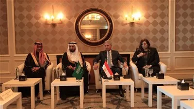 وزير السياحة ووزير الحج والعمرة السعودي يلتقيان مع مجموعة من شركات السياحة المصرية المتخصصة في تنظيم رحلات الحج والعمرة