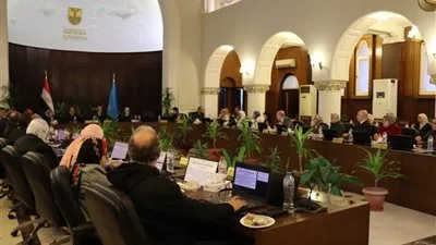 مجلس الدراسات العليا والبحوث بجامعة الإسكندرية يشيد بفوز تحالف الإقليم بمشروع رئاسي للمركبات الكهربائية