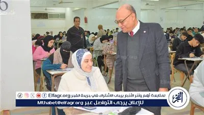 عميد تجارة طنطا يتفقد سير امتحانات الفصل الدراسي الأول
