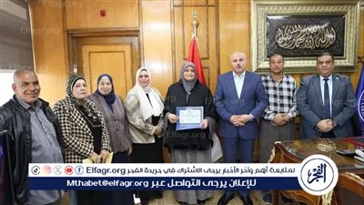 ​رئيس جامعة قناة السويس يُكرم الفائزين بجائزة الأداء المتميز لشهر نوفمبر 2025