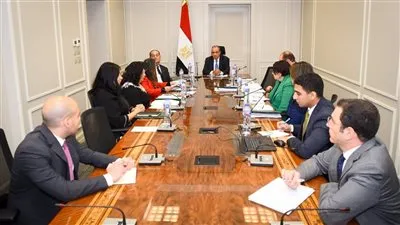 وزير الخارجية يجتمع بالقطاع الثقافى بالوزارة