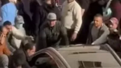 أثناء تأديه عملها... تفاصيل مصرع حارسة أمن صدمتها سيارة على باب مستشفي الاطفال الجامعي بالمنصورة 