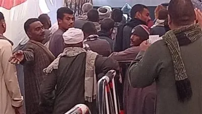 الناخبون يتوافدون على لجان الاقتراع بقنا للتصويت في انتخابات مجلس النواب