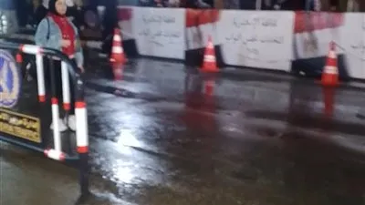 توافد ملحوظ في الساعات الأخيرة.. الناخبين أمام لجان الاقتراع بأعادة انتخابات دائرة الرمل في الإسكندرية 