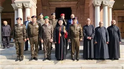 الأنبا بولا يستقبل قيادات الجيش الثاني الميداني للتهنئة بعيد الميلاد المجيد