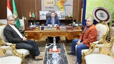 محافظ المنوفية يناقش الموقف التنفيذي لمشروع صرف صحى كفر مناوهلة