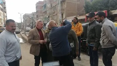 رئيس مدينة كفر شكر يتابع حادث تصادم ويوجه بسرعة إسعاف المصاب بشارع جمال عبد الناصر