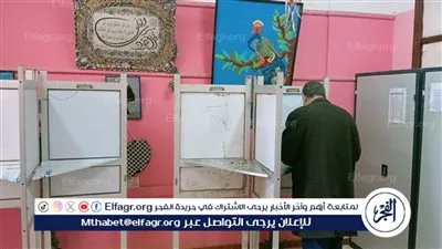 وكيل تعليم أسيوط يدلى بصوته فى جولة الإعادة لانتخابات مجلس النواب 