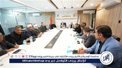 محافظ أسيوط يتابع غلق اللجان وبدء فرز الأصوات في جولة الإعادة