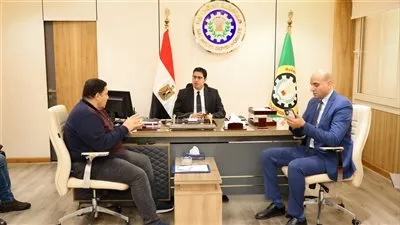 نائب محافظ الدقهلية يعقد اجتماعا لمتابعة دعم منظومة التحول الرقمي