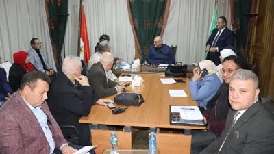 محافظ القليوبية يعقد لقاءً جماهيريًا بالقناطر الخيرية لحل مشكلات المواطنين