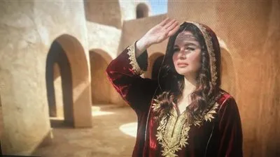 نوال تتألق بالقفطان المغربي في كليب 