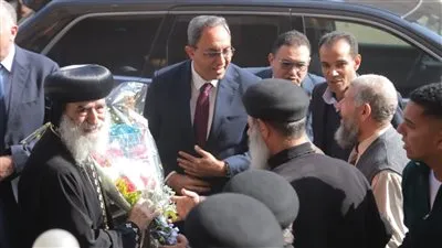 محافظ قنا يشارك أقباط قوص فرحتهم بعيد الميلاد ويؤكد وحدة المصريين أقوى من كل التحديات