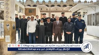 بالصور.. مدير أمن الأقصر يهنئ رهبان دير مارجرجس بجبل الرزيقات بعيد الميلاد المجيد