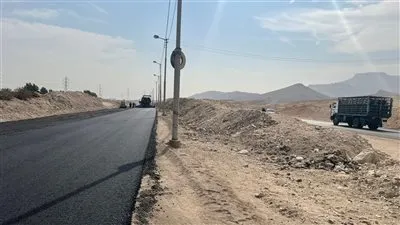 محافظ قنا: استكمال أعمال رصف الطريق الصحراوي الغربي لرفع كفاءة الطرق وتحقيق السيولة المرورية