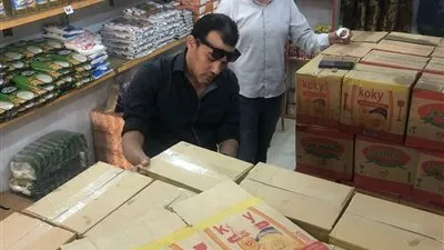 1589 زجاجة زيت و1961 كجم سكر.. تموين المنتزه يحرر 18 محضرًا خلال حملة موسعة بالإسكندرية