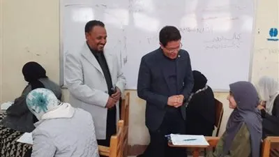 الجيزاوي يتفقد امتحانات «النوعية» و«العلوم» ببنها ويوجه بسرعة التصحيح