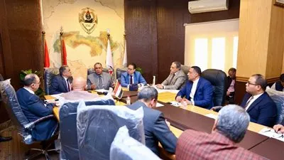 نقيب المحامين يجتمع باللجنة القضائية المشرفة على المرحلة الأولى من انتخابات النقابات الفرعية