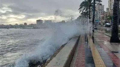 انخفاض ملحوظ في درجات الحرارة.. تعرف على طقس الإسكندرية اليوم وتداعيات نوة الفيضة الكبرى 