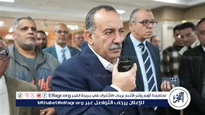 محافظ أسيوط يتابع تنفيذ محور البداري – طريق البحر الأحمر من مركز سيطرة الشبكة الوطنية 