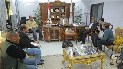 محافظ قنا يبحث مع «تكوين» تحويل دندرة إلى نموذج رائد للسياحة الريفية المستدامة