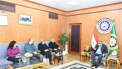 محافظ الدقهلية يستقبل مساعد وزير الصحة ويتفقدان عدد من المستشفيات والوقوف على الاحتياجات الفعلية