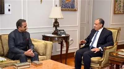وزير الخارجية يستقبل وزير الدولة للشئون الخارجية الهندي