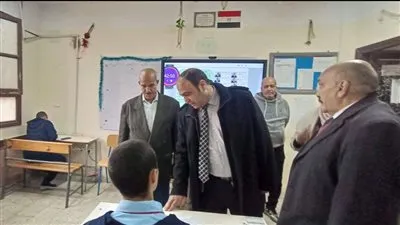 رئيس مياه الجيزة يتابع سير اختبارات طلاب المدرسة الثانوية الفنية لمياه الشرب والصرف الصحي 