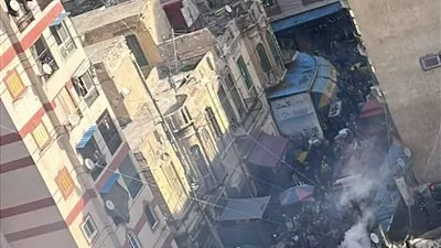 إصابة شخص في حريق داخل محل أسماك بسوق بحري في الإسكندرية
