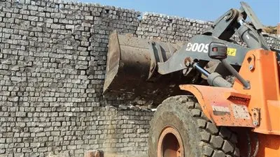 محافظ الجيزة: إزالة 325 حالة تعدي خلال المرحلة الأولى من الموجة الـ28 للحفاظ على الرقعة الزراعية واسترداد أملاك الدولة