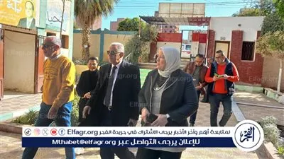 وكيل تعليم بني سويف تتفقد لجان الاعدادية وتشدد على حظر الهواتف والساعات الإلكترونية