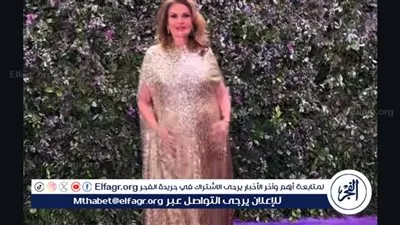 يسرا تتوّج الأناقة العربية في Joy Awards… إطلالة ذهبية تخطف الأضواء وتؤكد مكانتها كأيقونة للذوق الراقي