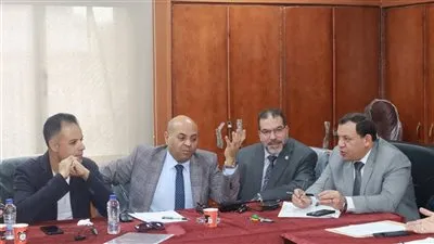 الرشيدي يتابع سير امتحانات الشهادة الاعدادية من غرفة العمليات المركزية بالدقهلية 