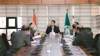 نائب محافظ الدقهلية يترأس اجتماعا لمناقشة اللائحة المقترحة للمنطقة الصناعية بجمصة 