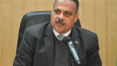 محافظ الشرقية يُصدر 30 قرارًا تأديبيا لـ 67 من العاملين المقصرين في العمل لإرتكابهم مخالفات إدارية