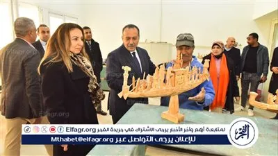 محافظ أسيوط ونائب وزير الاتصالات يتفقدان مركز 