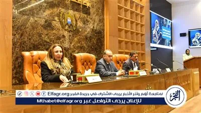 محافظ أسيوط ونائب وزير الاتصالات يشهدان جلسة تفاعلية حول استراتيجية الدولة للتطوير المؤسسي 