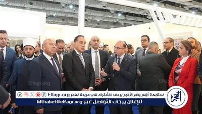 عاجل ـ رئيس الوزراء يتفقد جناح هيئة الرقابة المالية بمعرض القاهرة الدولي للكتاب ويشيد بجهود نشر الثقافة المالية