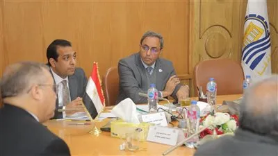 بشراكة مجتمعية.. محافظ قنا يطلق رؤية جديدة لأول تجربة للتسوق الراقي وممشى حضاري بقلب المدينة