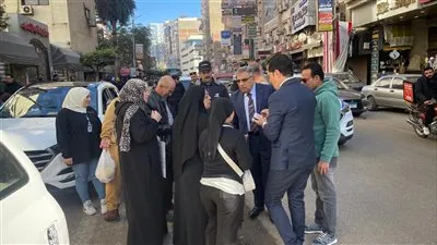 محافظ الدقهلية في جولة صباحية بشوارع وميادين المنصورة لمتابعة الحالة العامة للنظافة والإشغالات