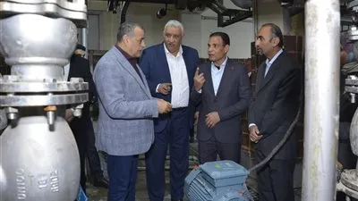 وزير الدولة للإنتاج الحربي يتابع سير العملية الإنتاجية بشركة أبو زعبل للكيماويات المتخصصة 