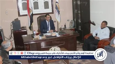  محافظ قنا يشدد على تفعيل قانون حماية الطفل وتكثيف حملات المرور الميداني